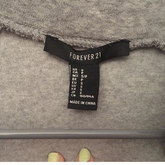 Forever 21 sweater - Picture 2 of 2